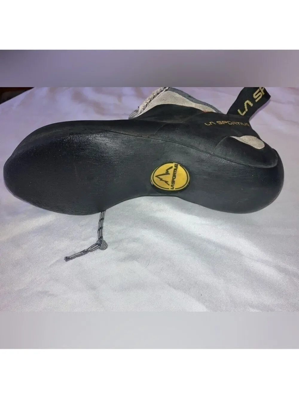 LA Sportive Miuras Women’s 34.5 Climbing Shoes Vibram XS Grip